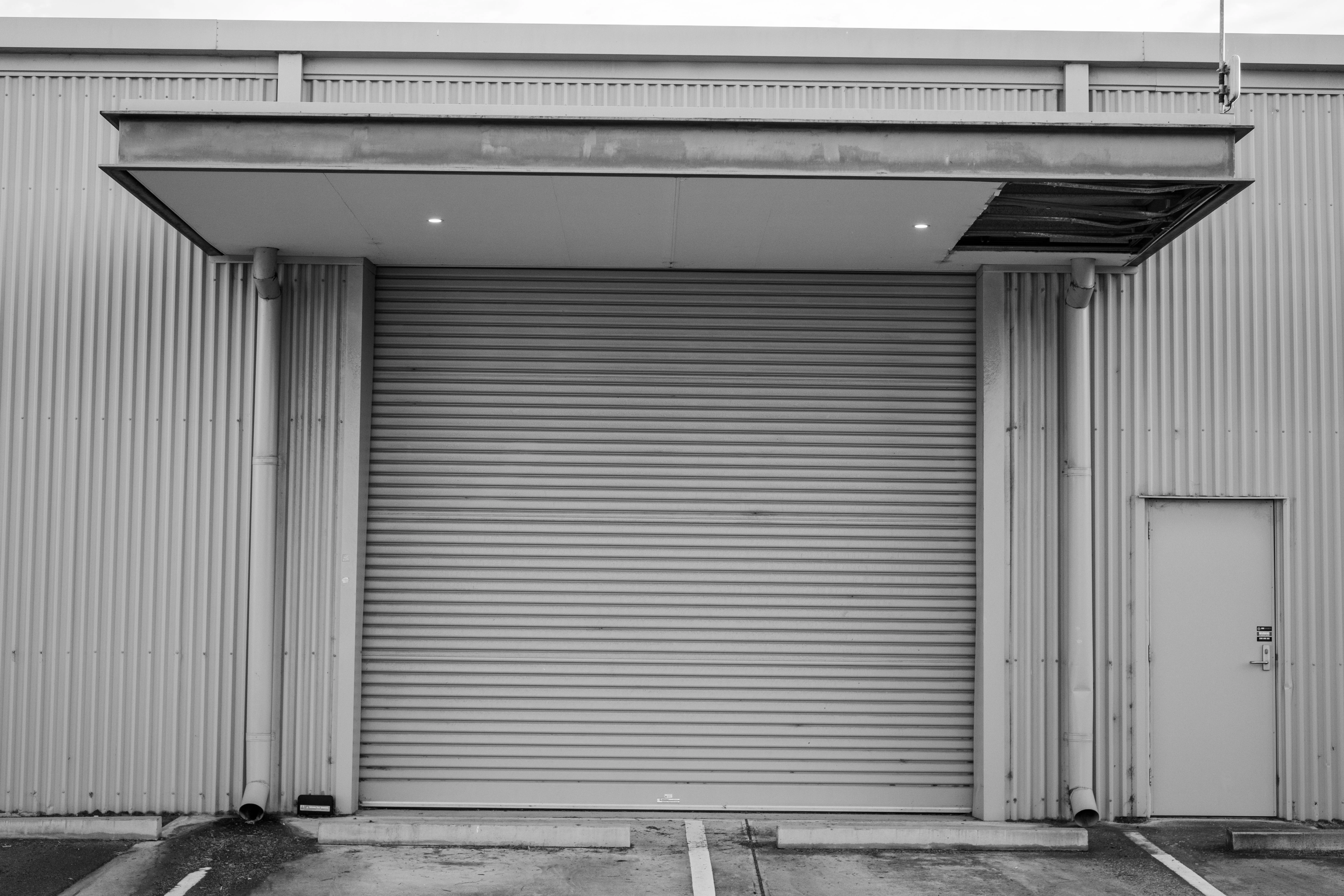 Residential garage door in Glendale